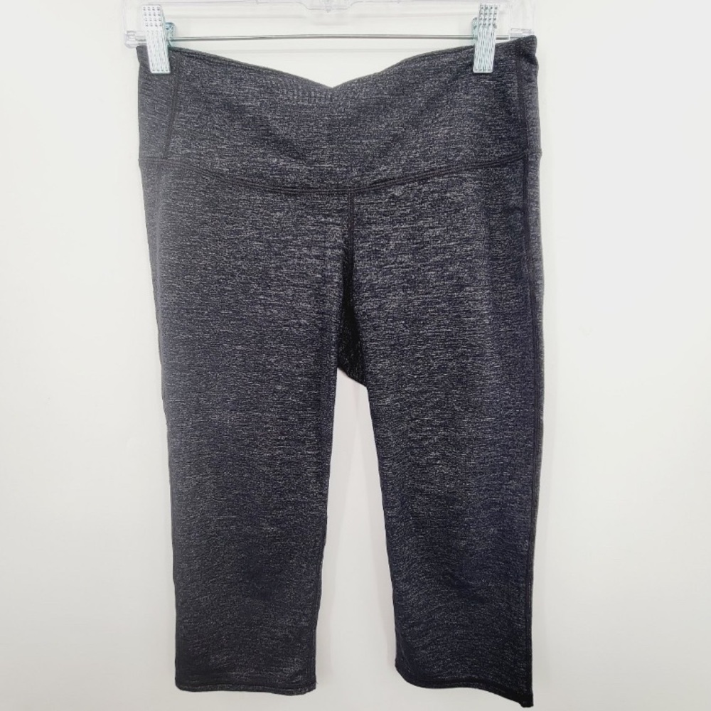 Athleta Gray Chaturanga Capri Leggings